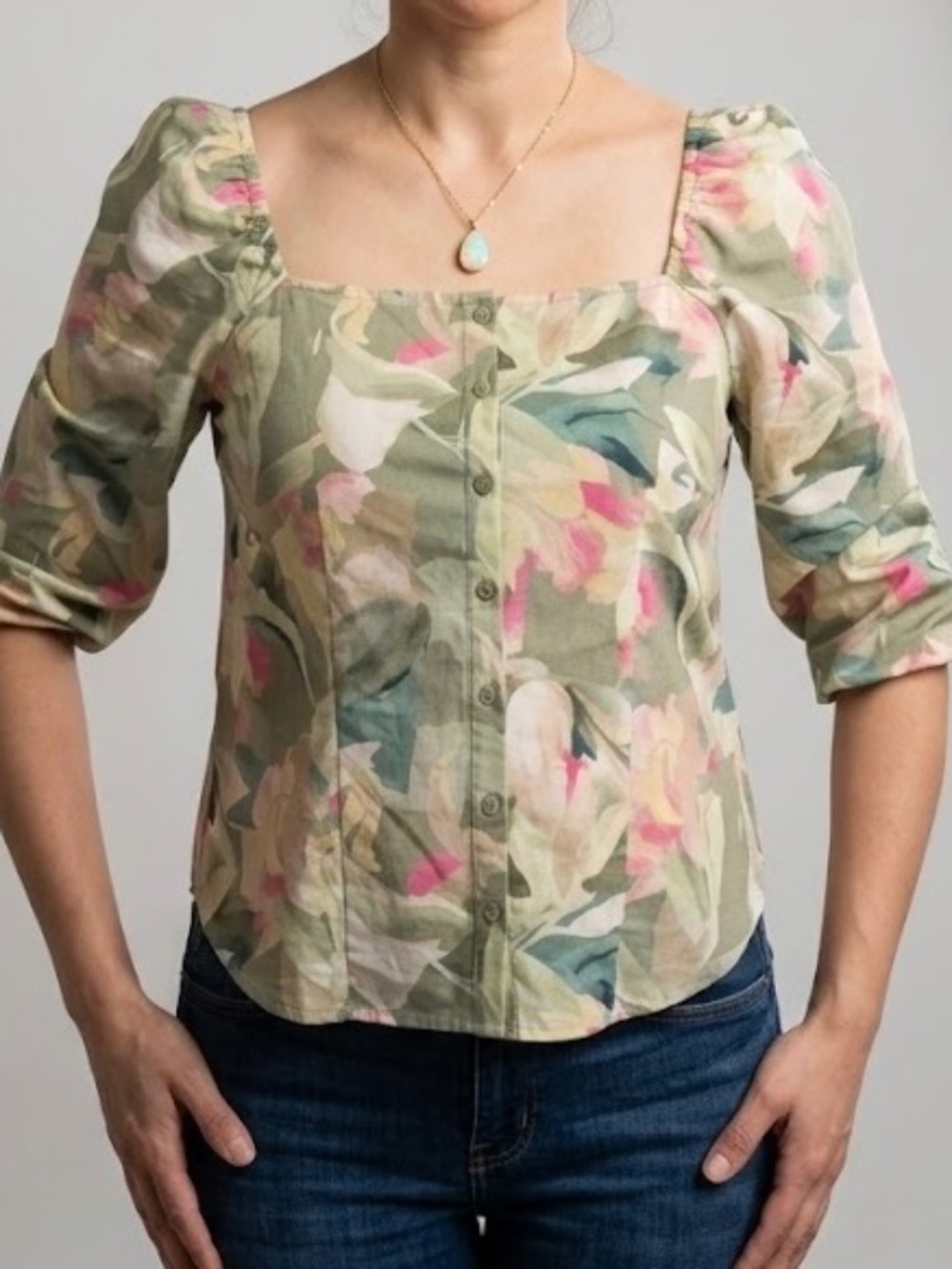 Signature by Reitmans Floral Button Up Blouse Puff Sleeves Women’s Size Medium - Picture 2 of 9